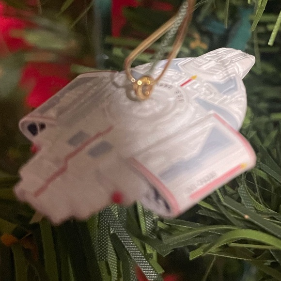 Star Trek Starfleet Legends Miniature Hallmark Ornaments - Picture 4 of 15